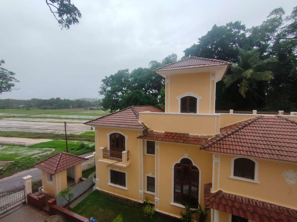 Field view Villa for Sale in Sangolda